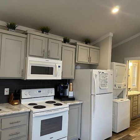 Charming Tiny Home! Close To Oxford, Sardis Lake, Safari Animal Zoo מראה חיצוני תמונה