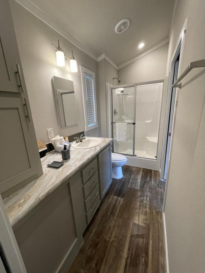 Charming Tiny Home! Close To Oxford, Sardis Lake, Safari Animal Zoo מראה חיצוני תמונה