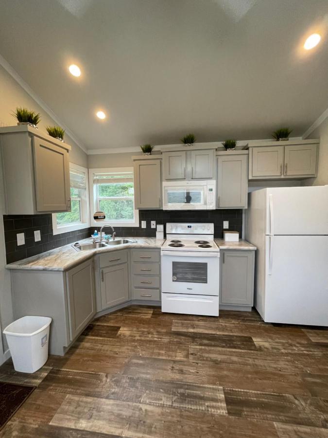 Charming Tiny Home! Close To Oxford, Sardis Lake, Safari Animal Zoo מראה חיצוני תמונה